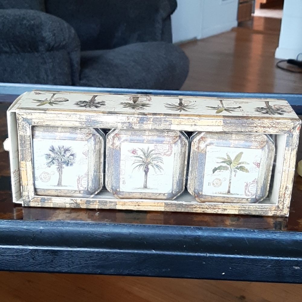 Chad Barrett candles in tins